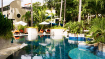 Courtyard by Marriott at Surin Beach er et av Vings nøye utvalgte hotell.